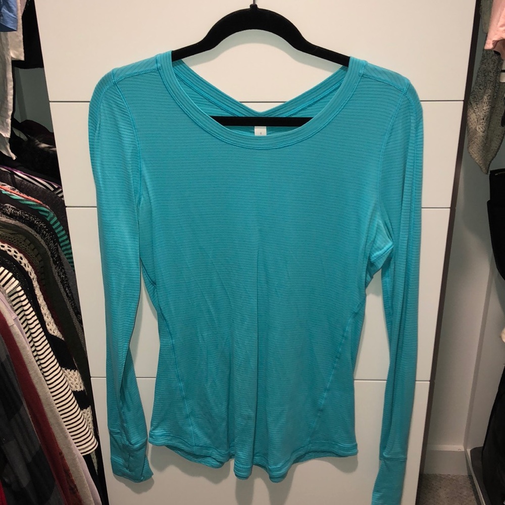 Long sleeve Lululemon shirt